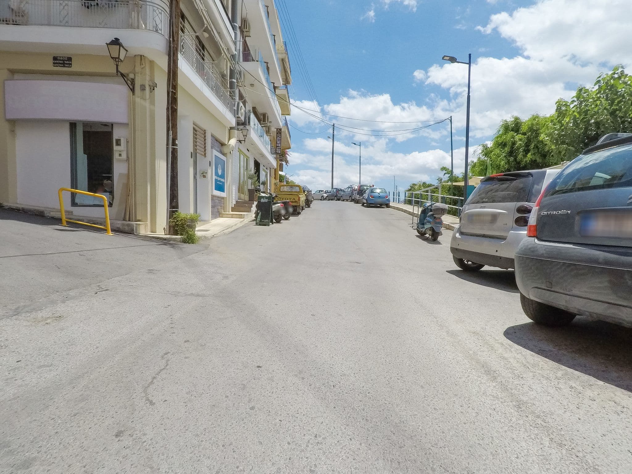 Street view near Atlantis Hotel, Ágios Nikólaos — © esario (CC BY-SA · Mapillary)