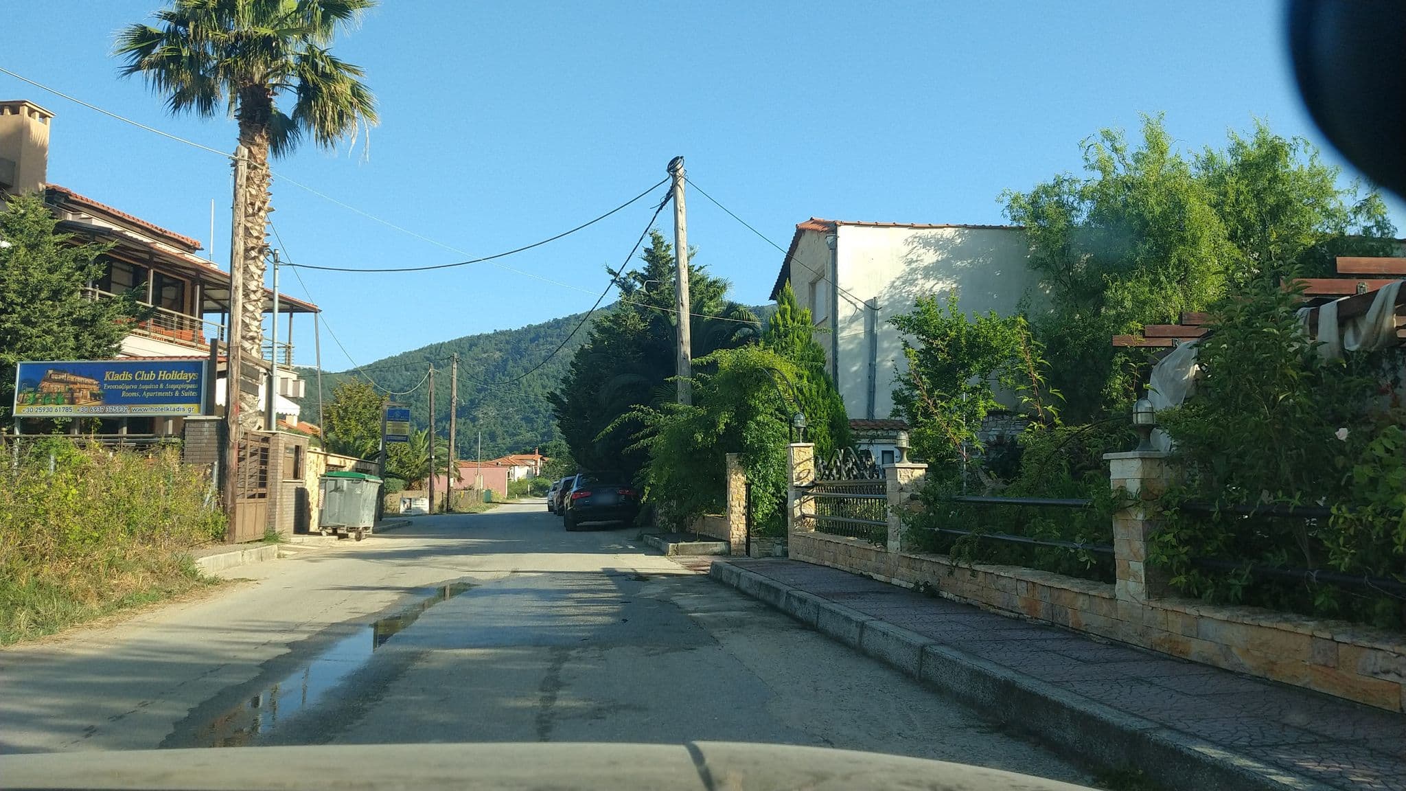 Street view near Makrina, Potamiá — © lucia_ (CC BY-SA · Mapillary)