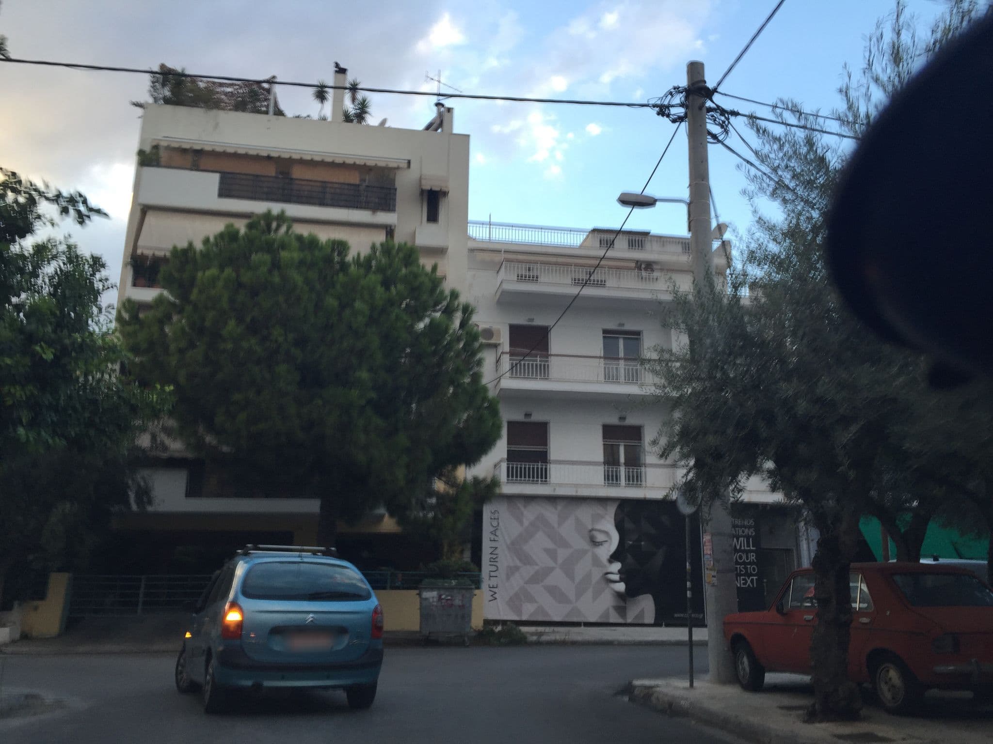 Street view near Hotel Division, Kallithéa — © klkokkal (CC BY-SA · Mapillary)