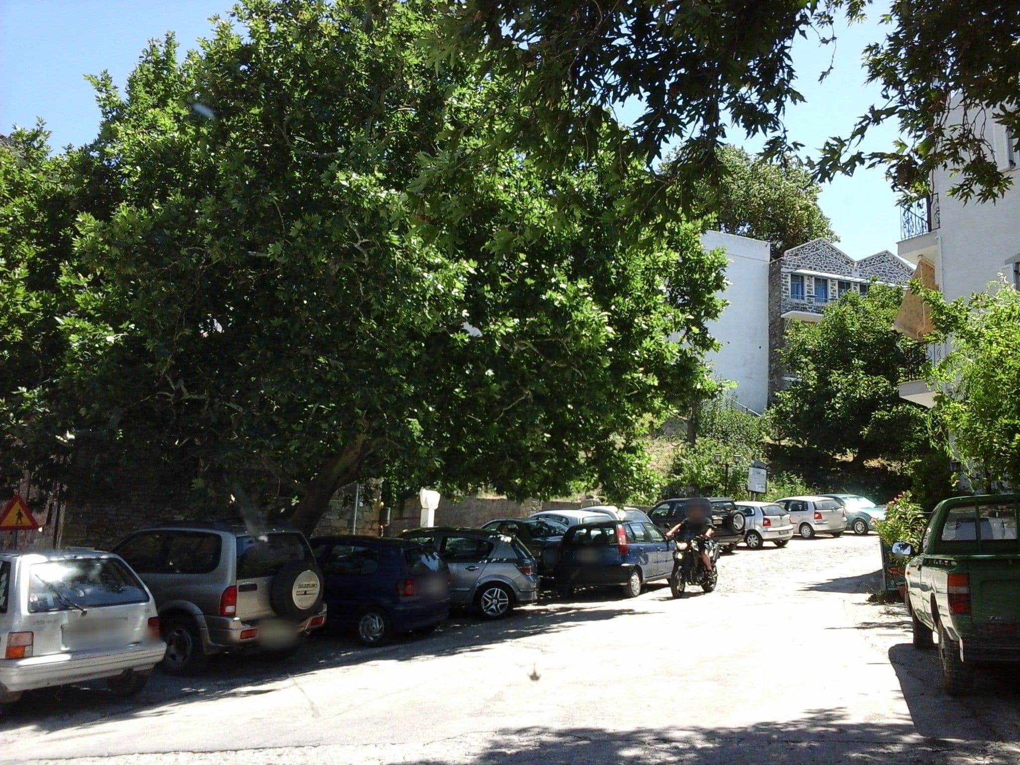 Street view near Cozy Studio Samothraki, Kamariótissa — © robot8a (CC BY-SA · Mapillary)