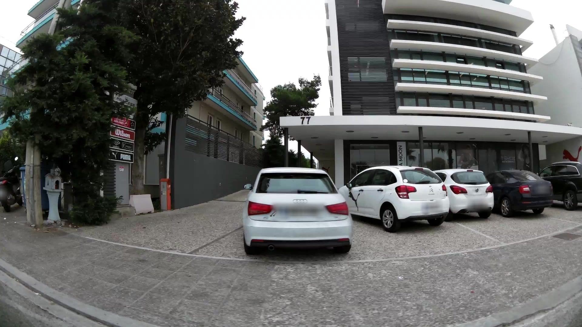 Street view near Hotel Helleniko, Álimos — © kaartcam (CC BY-SA · Mapillary)