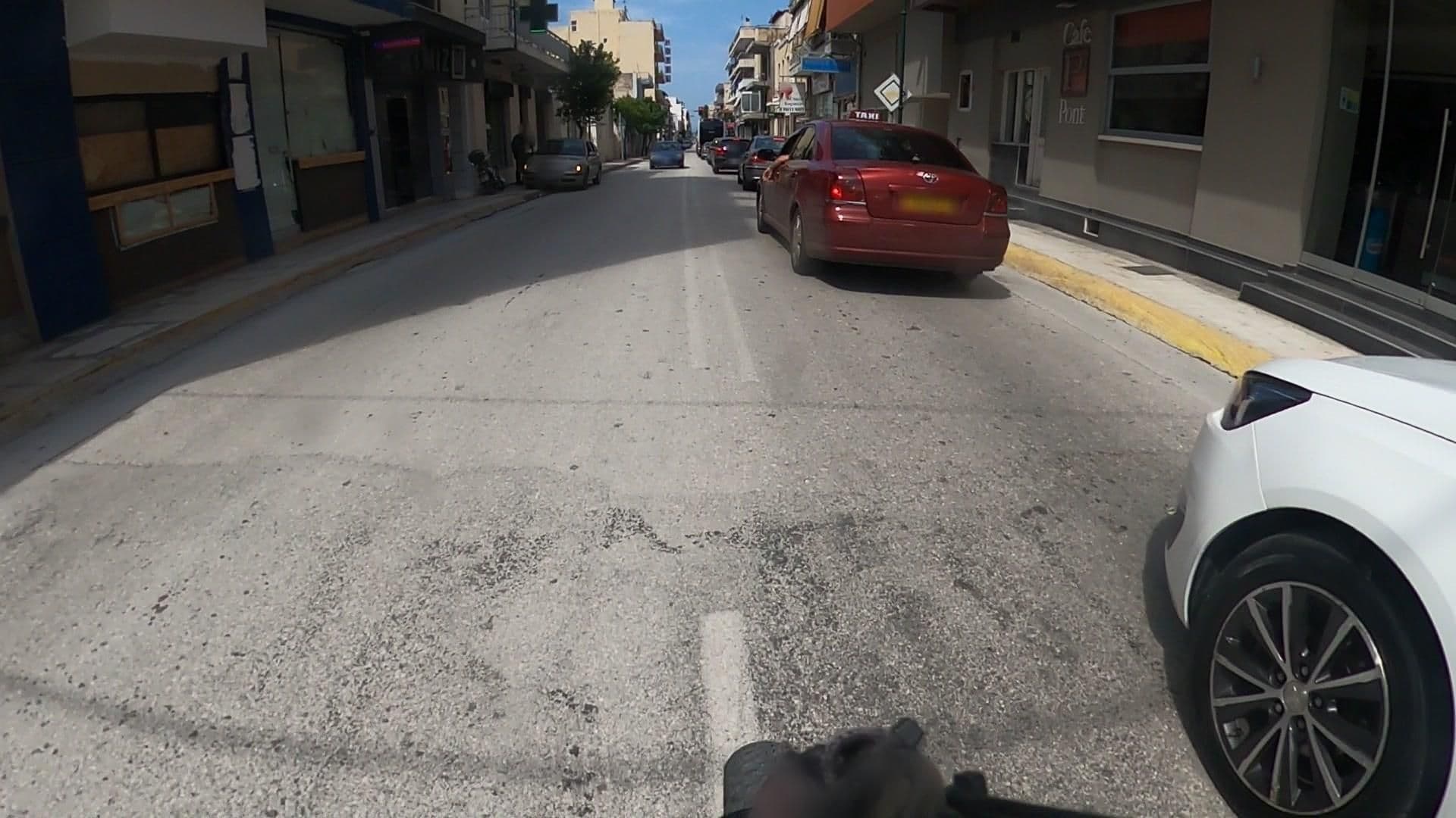 Street view near Apollon, Kórinthos — © efikour (CC BY-SA · Mapillary)
