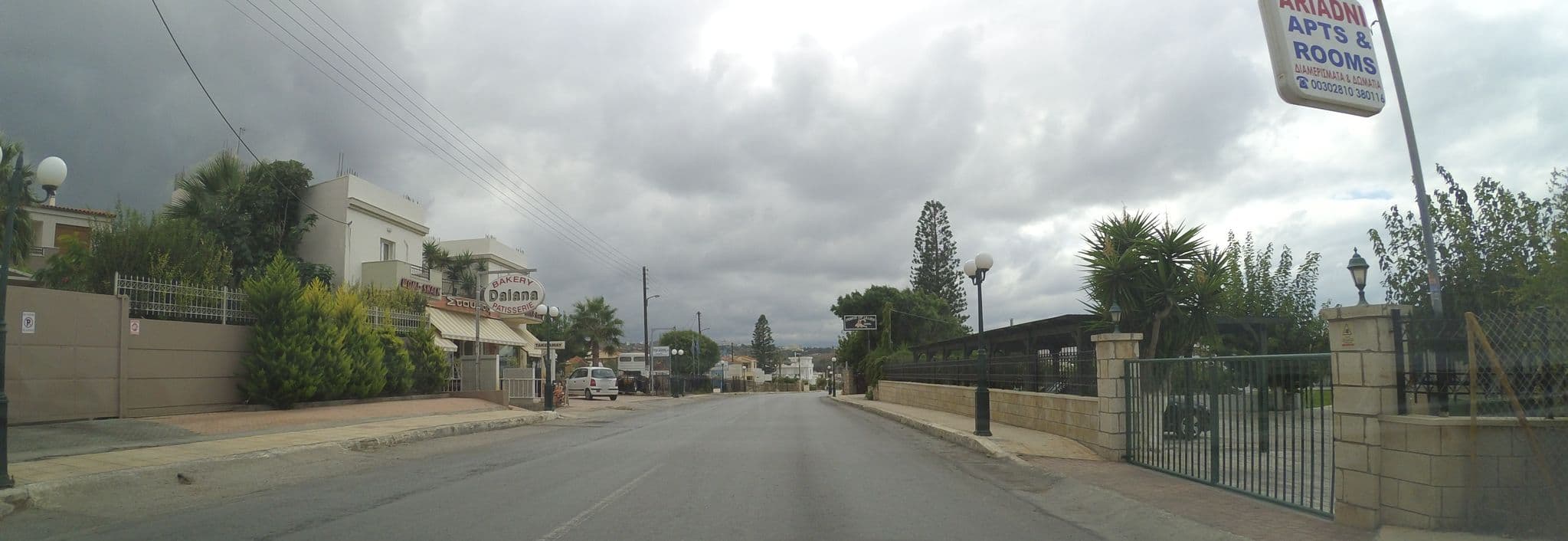 Street view near Ariadni, Néa Alikarnassós — © teddy73 (CC BY-SA · Mapillary)