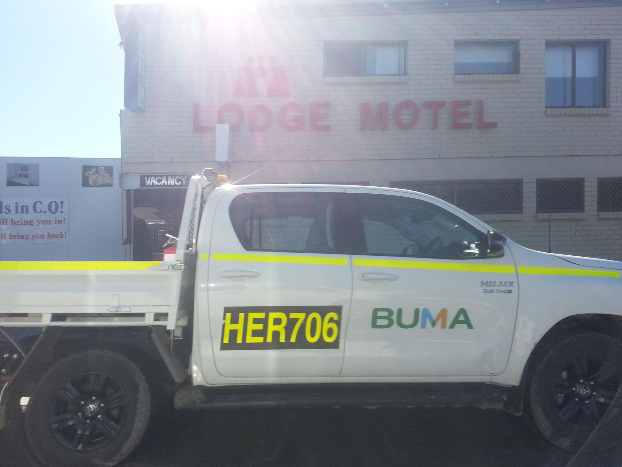 Street view near A & A Lodge Motel, Emerald — © bob3bob3 (CC BY-SA · Mapillary)