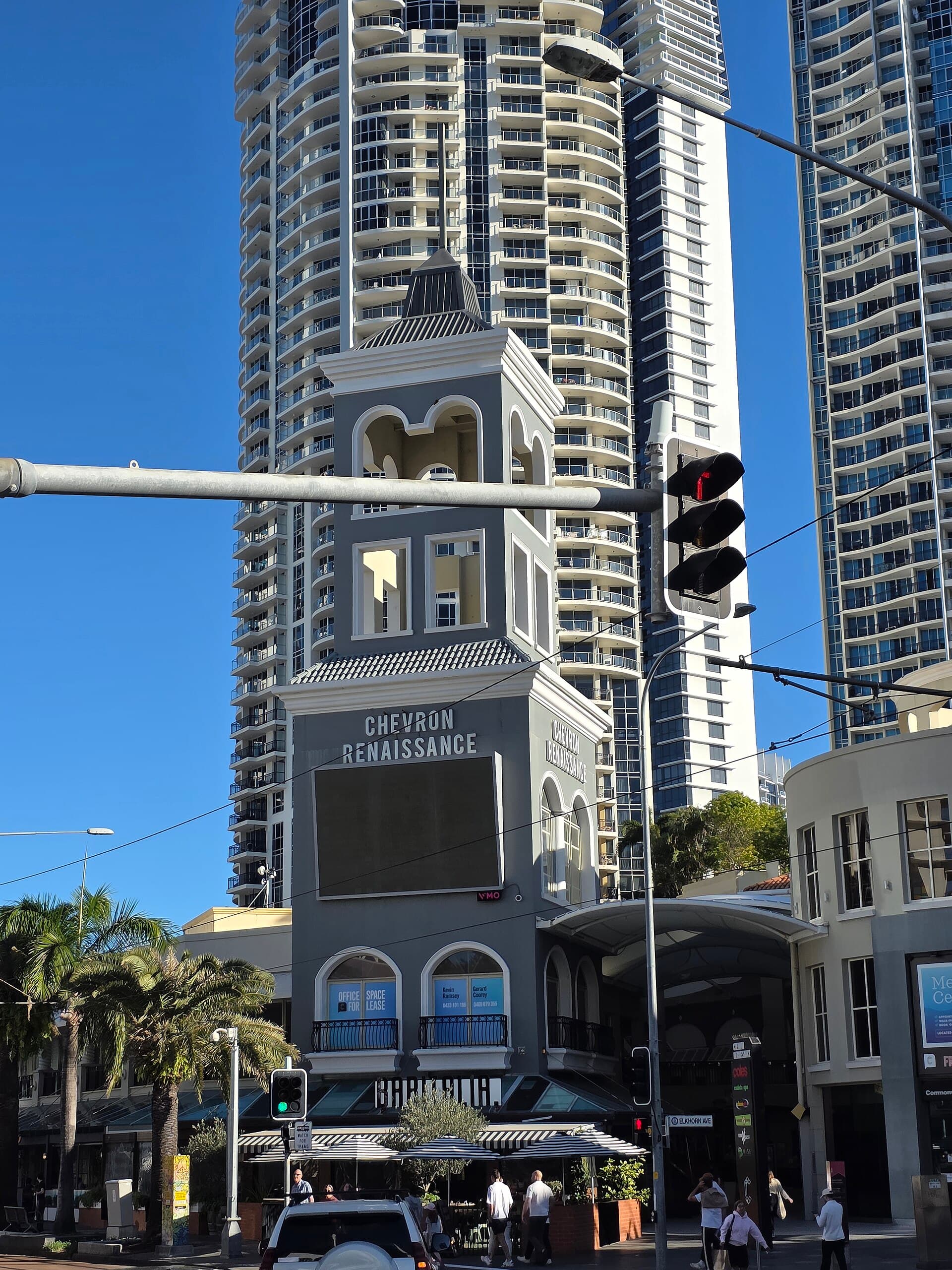 Towers of chevron renaissance (via Wikimedia Commons, CC0)