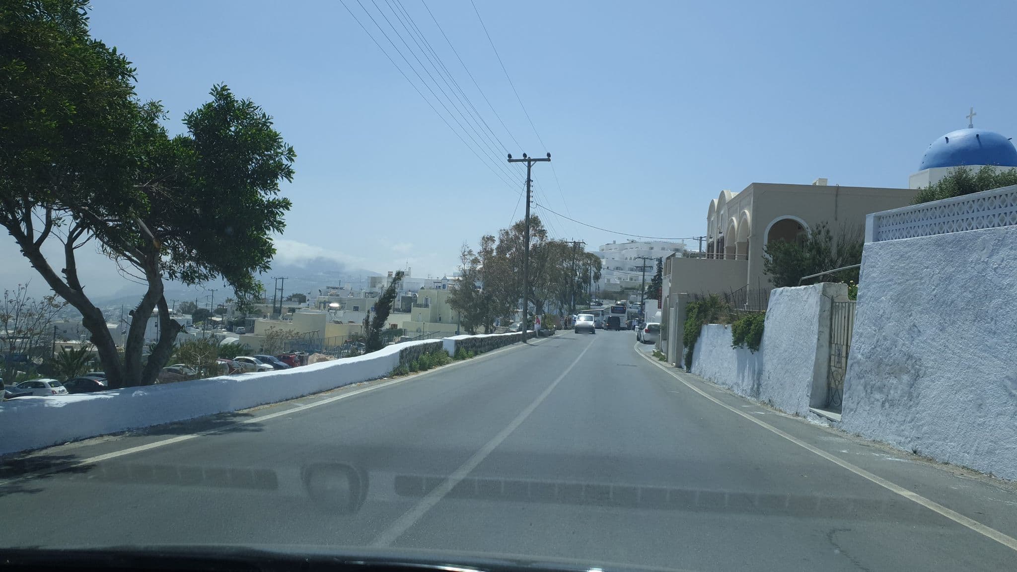 Street view near Reverie, Firá