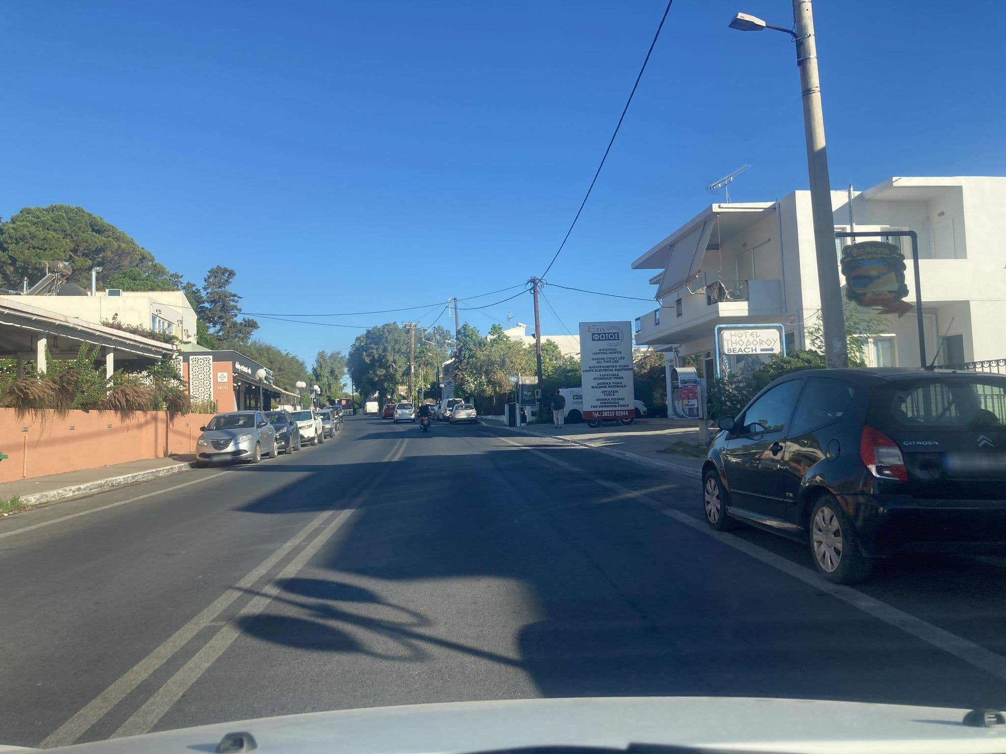 Street view near Theodory, Galatás — © fod (CC BY-SA · Mapillary)