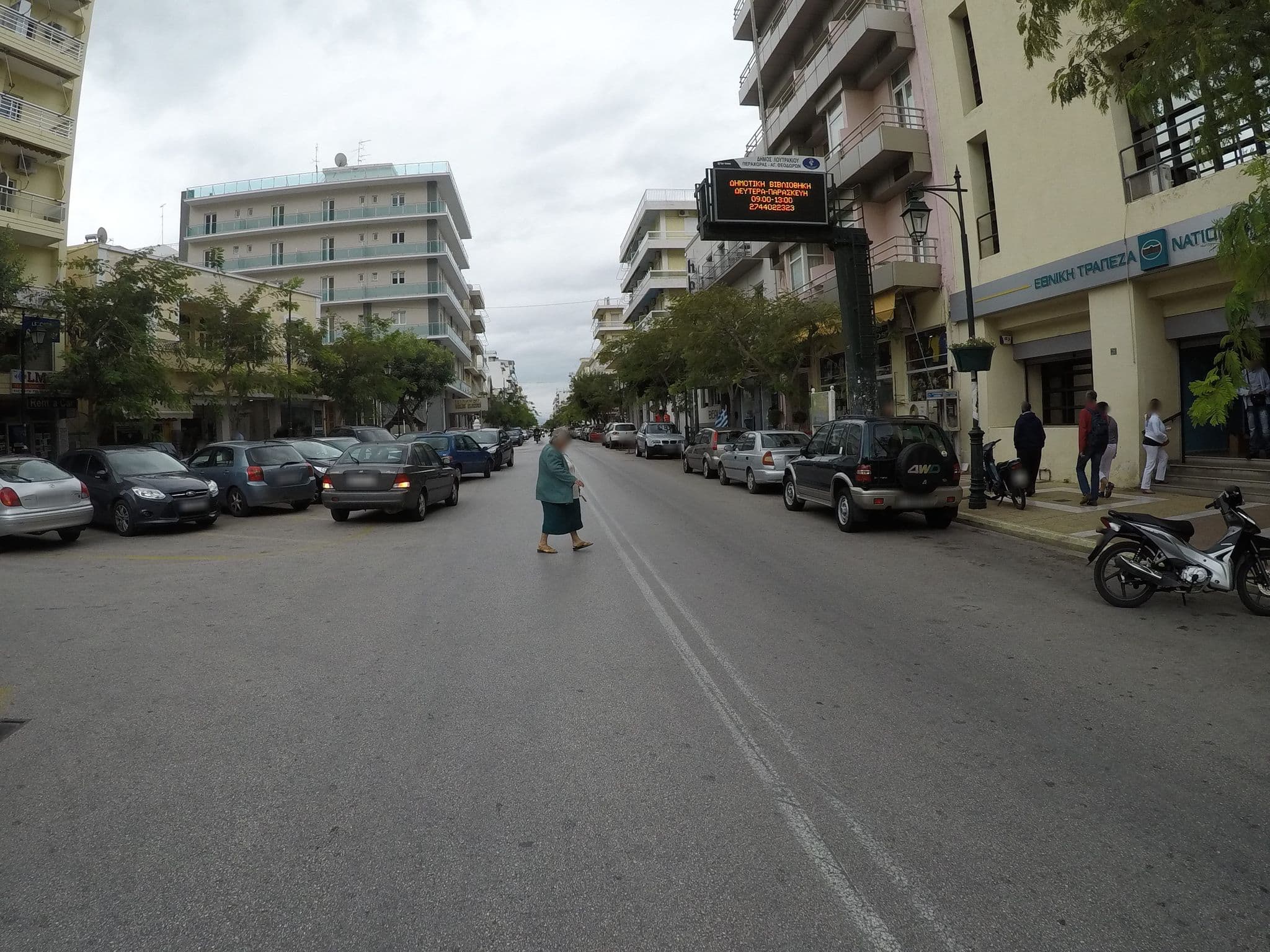 Street view near Plaza, Loutráki — © eneerhut (CC BY-SA · Mapillary)