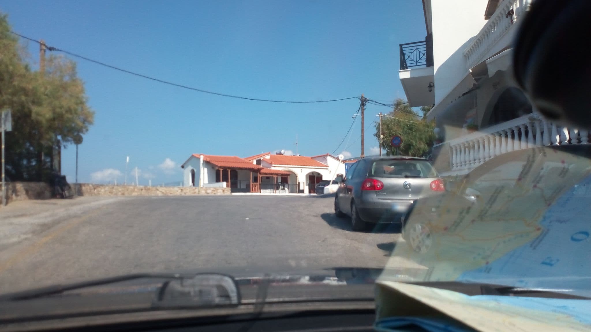 Street view near Kirki Rooms, Agios Kirykos — © vaspag (CC BY-SA · Mapillary)