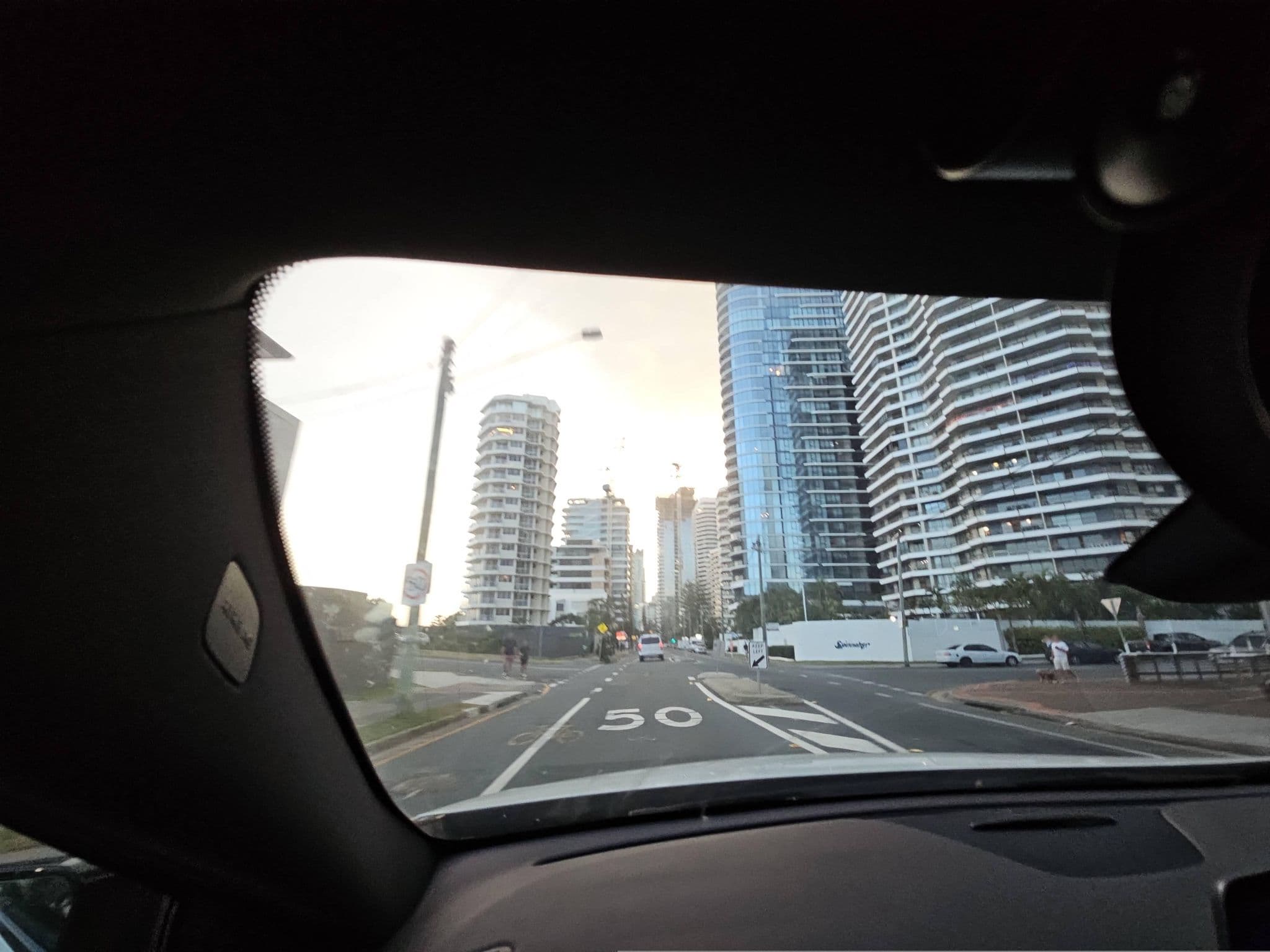 Street view near Hibiscus on the Beach, Main Beach — © Mooksey (CC BY-SA · Mapillary)
