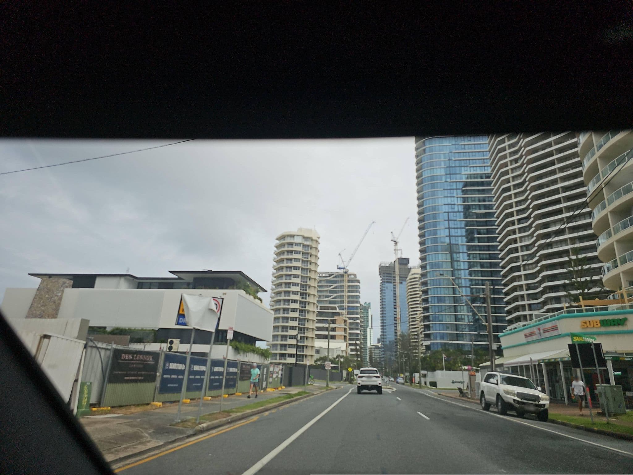 Street view near Carrington Court, Main Beach — © Mooksey (CC BY-SA · Mapillary)