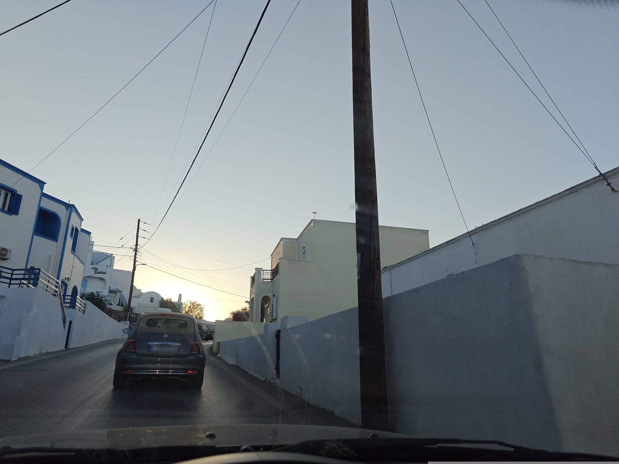 Street view near Katerina Kafieri Apartments, Firá — © grkpete (CC BY-SA · Mapillary)