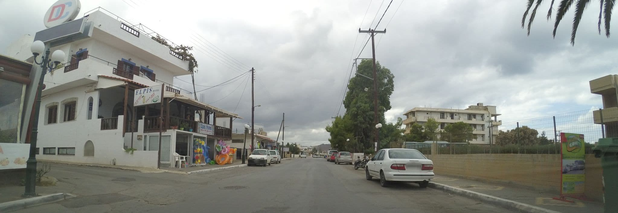 Street view near Elpis Studios, Kokkíni Cháni — © teddy73 (CC BY-SA · Mapillary)