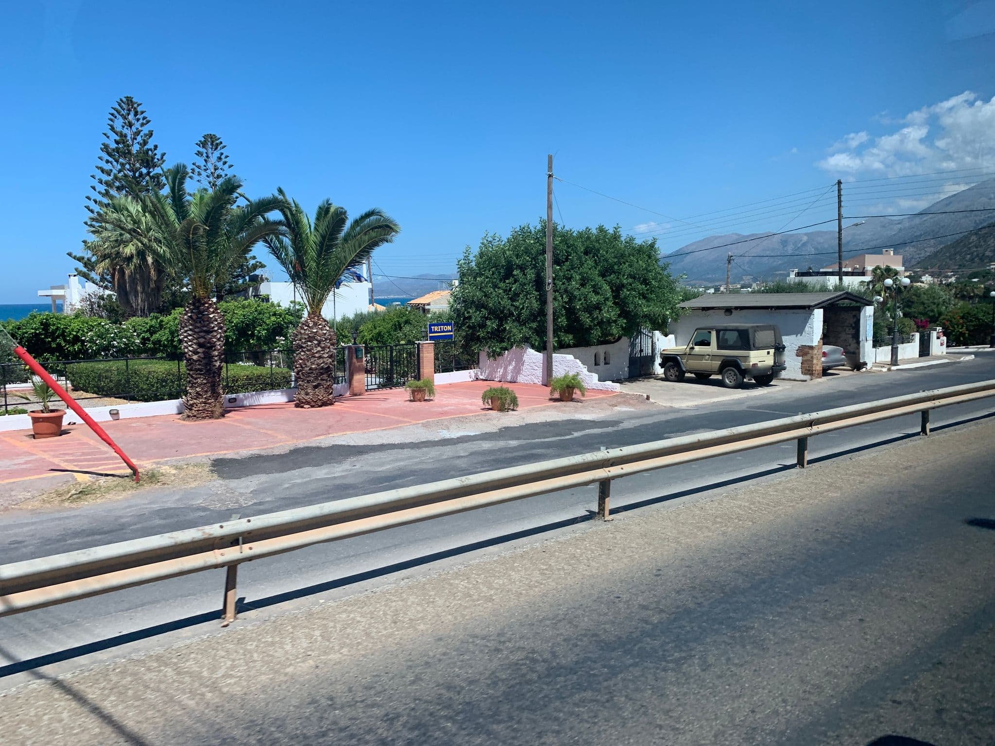 Street view near Villa Flouri, Stalís — © chicc0 (CC BY-SA · Mapillary)