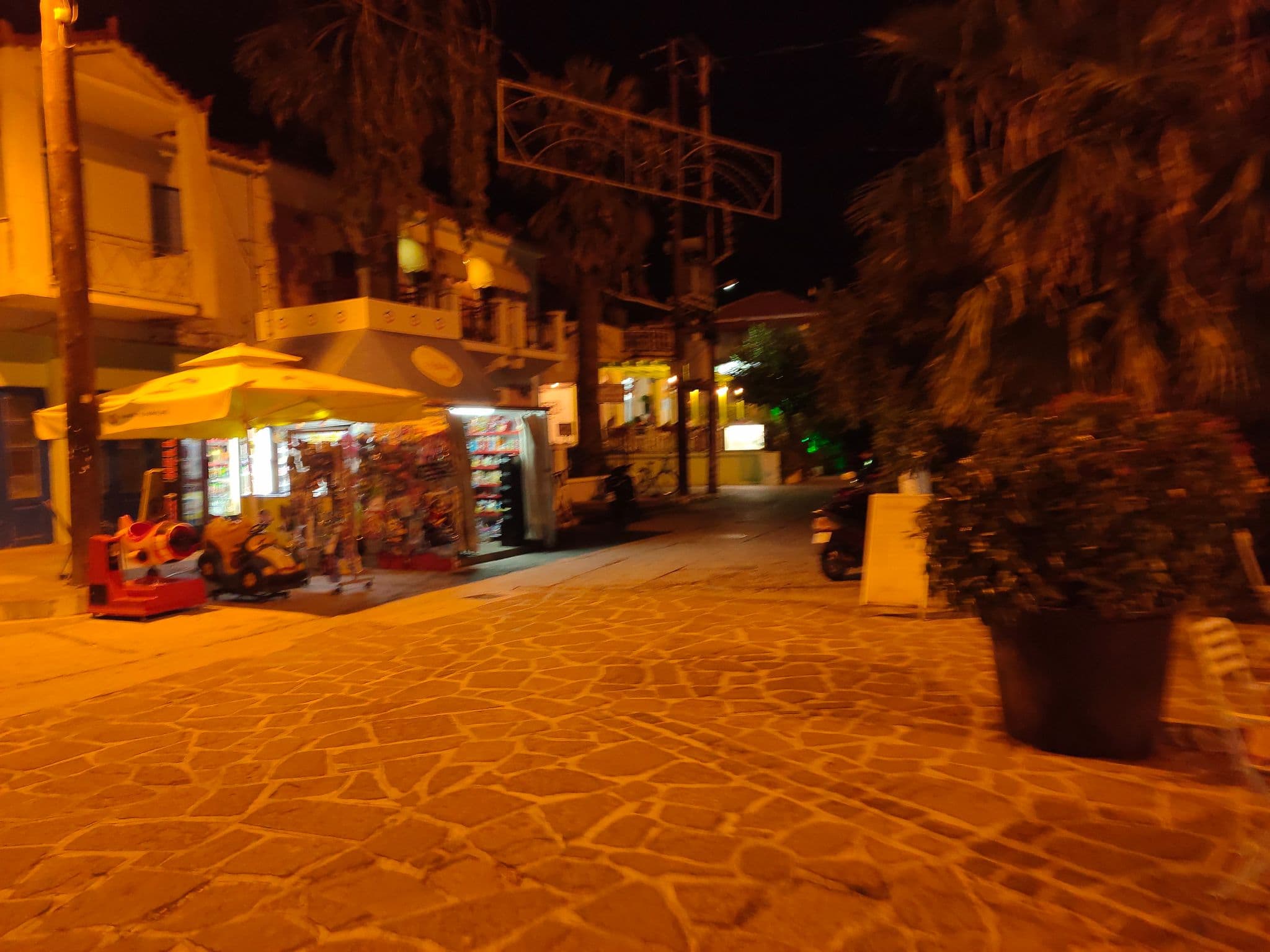 Street view near Alkithea, Kalloní — © jjc (CC BY-SA · Mapillary)