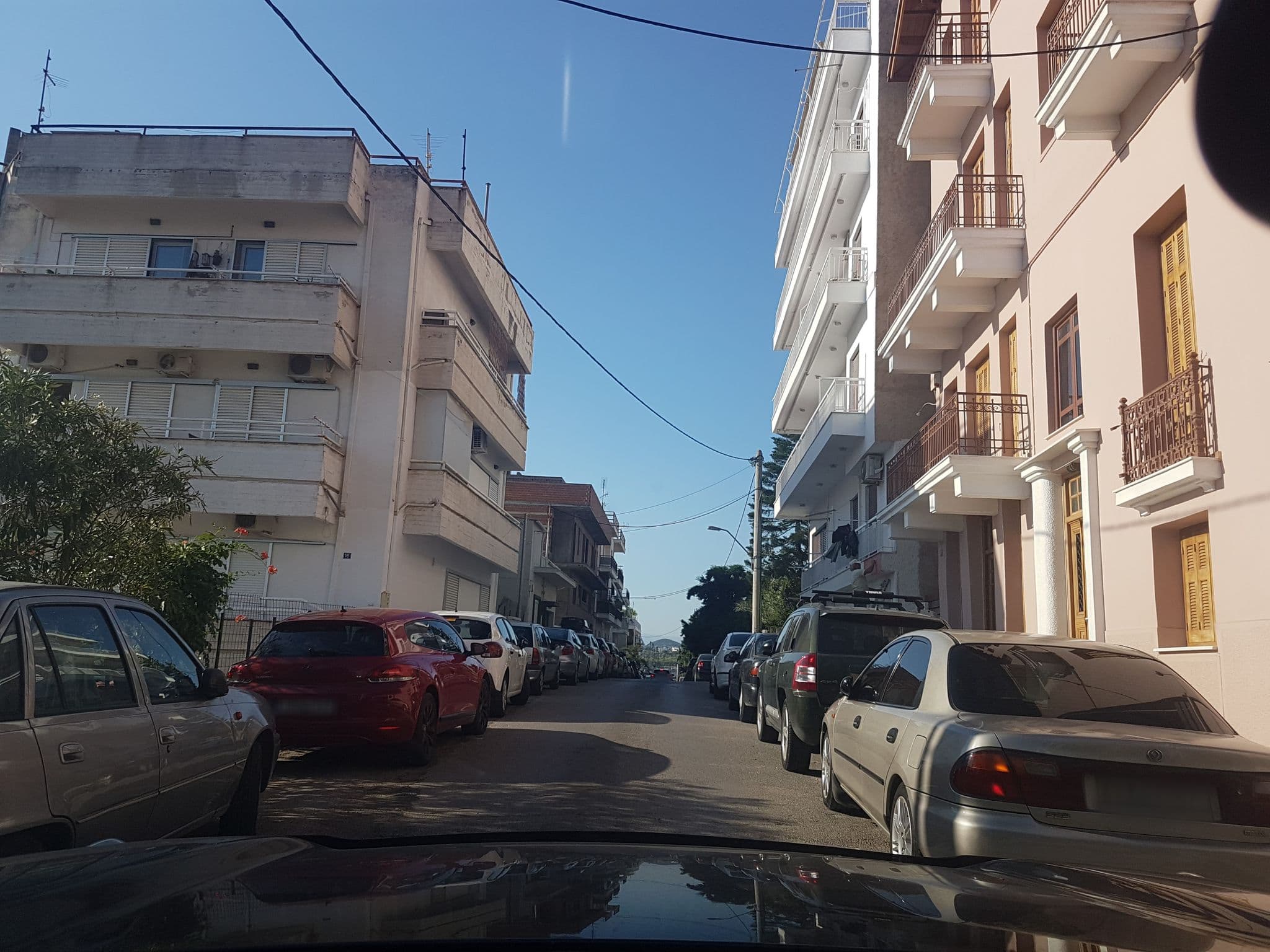 Street view near Hara Hotel, Chalkída — © sw8euo (CC BY-SA · Mapillary)
