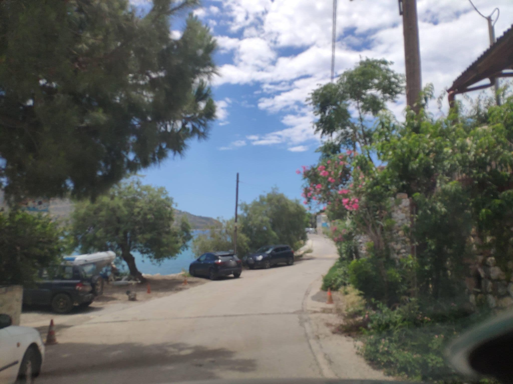 Street view near Mani Elixirion, Oítilon — © pppetros (CC BY-SA · Mapillary)