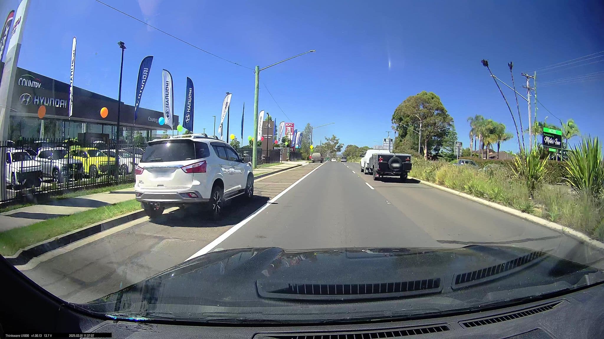 Street view near Bomaderry Motor Inn, Bomaderry — © maxim752 (CC BY-SA · Mapillary)