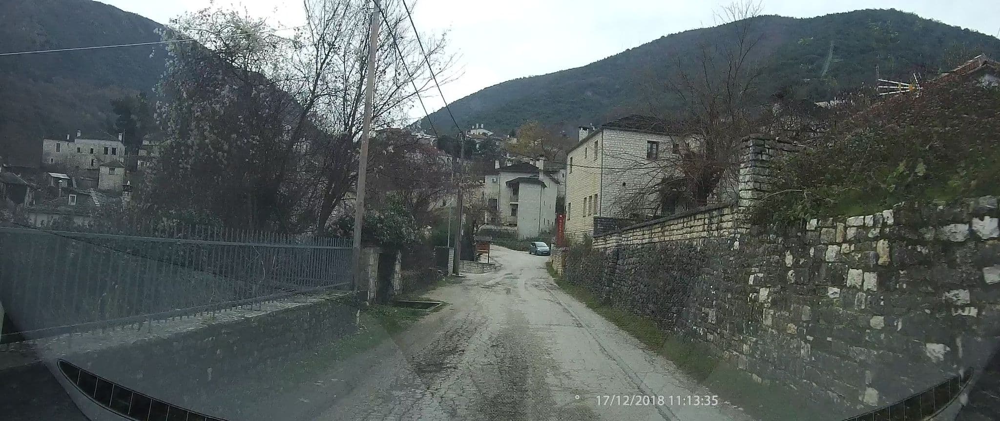 Street view near Zissis Hotel, Kónitsa — © healixx (CC BY-SA · Mapillary)