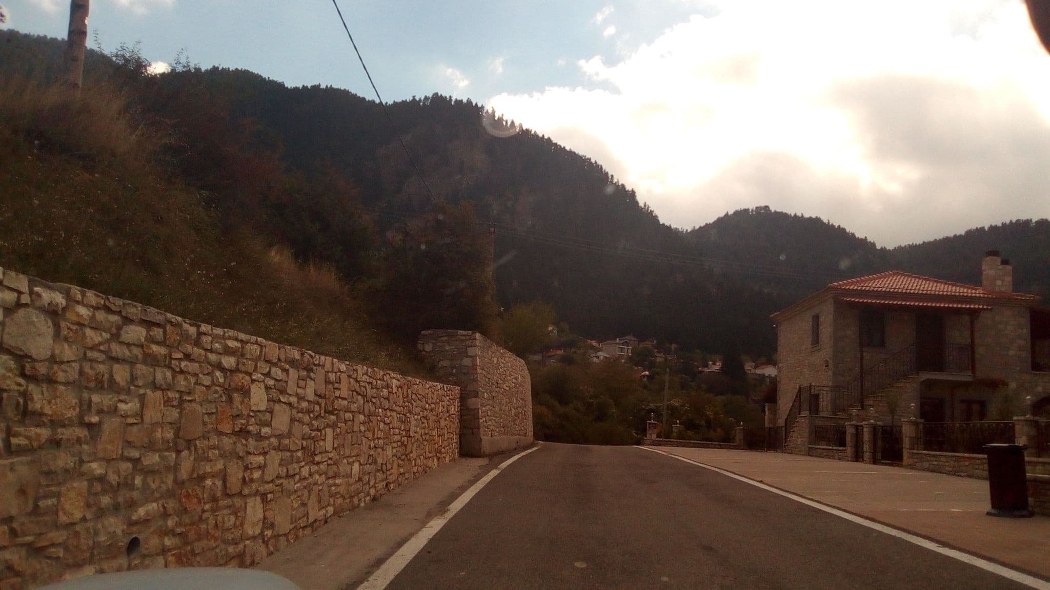 Street view near Omalia Village, Thérmo — © nafpaktia (CC BY-SA · Mapillary)