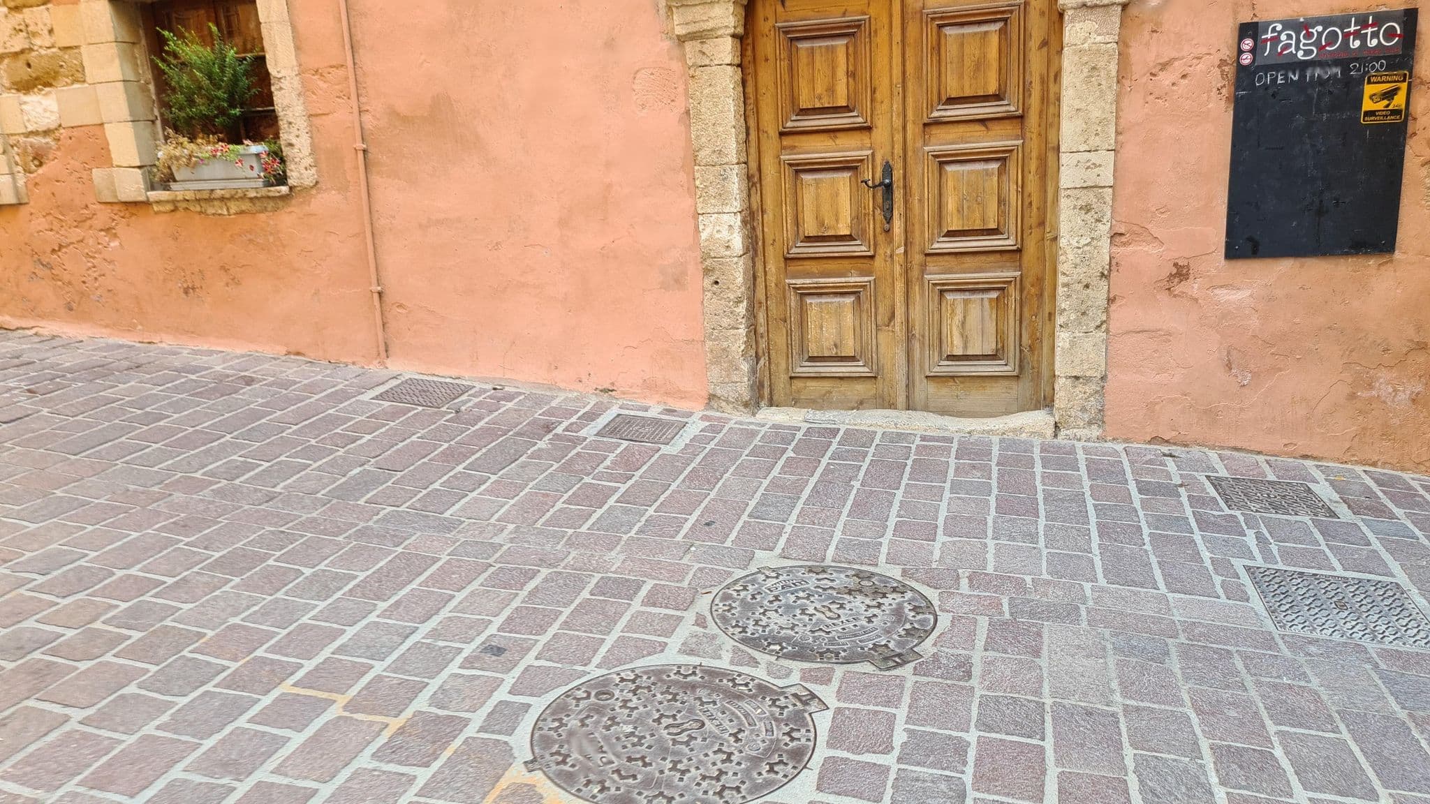 Street view near Hera, Chaniá — © dsmm (CC BY-SA · Mapillary)