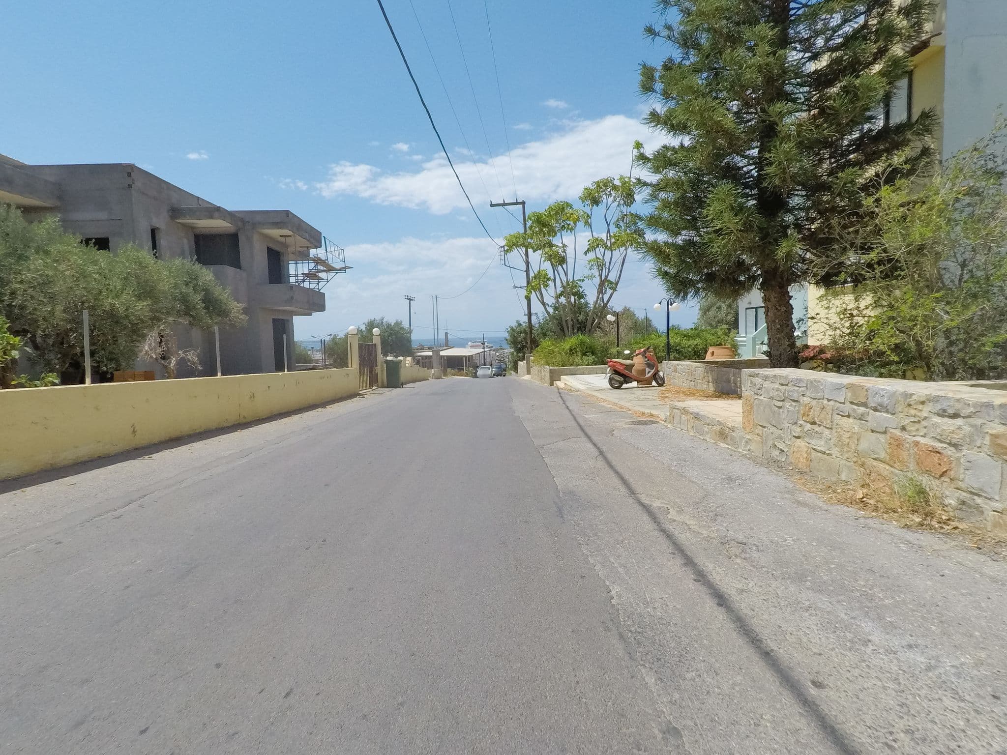 Street view near Dimitris, Mália — © esario (CC BY-SA · Mapillary)