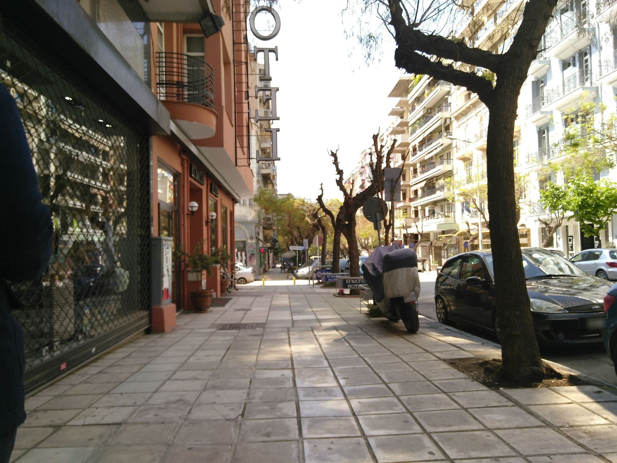 Street view near Antigon Urban Chic Hotel, Thessaloníki — © mortis (CC BY-SA · Mapillary)