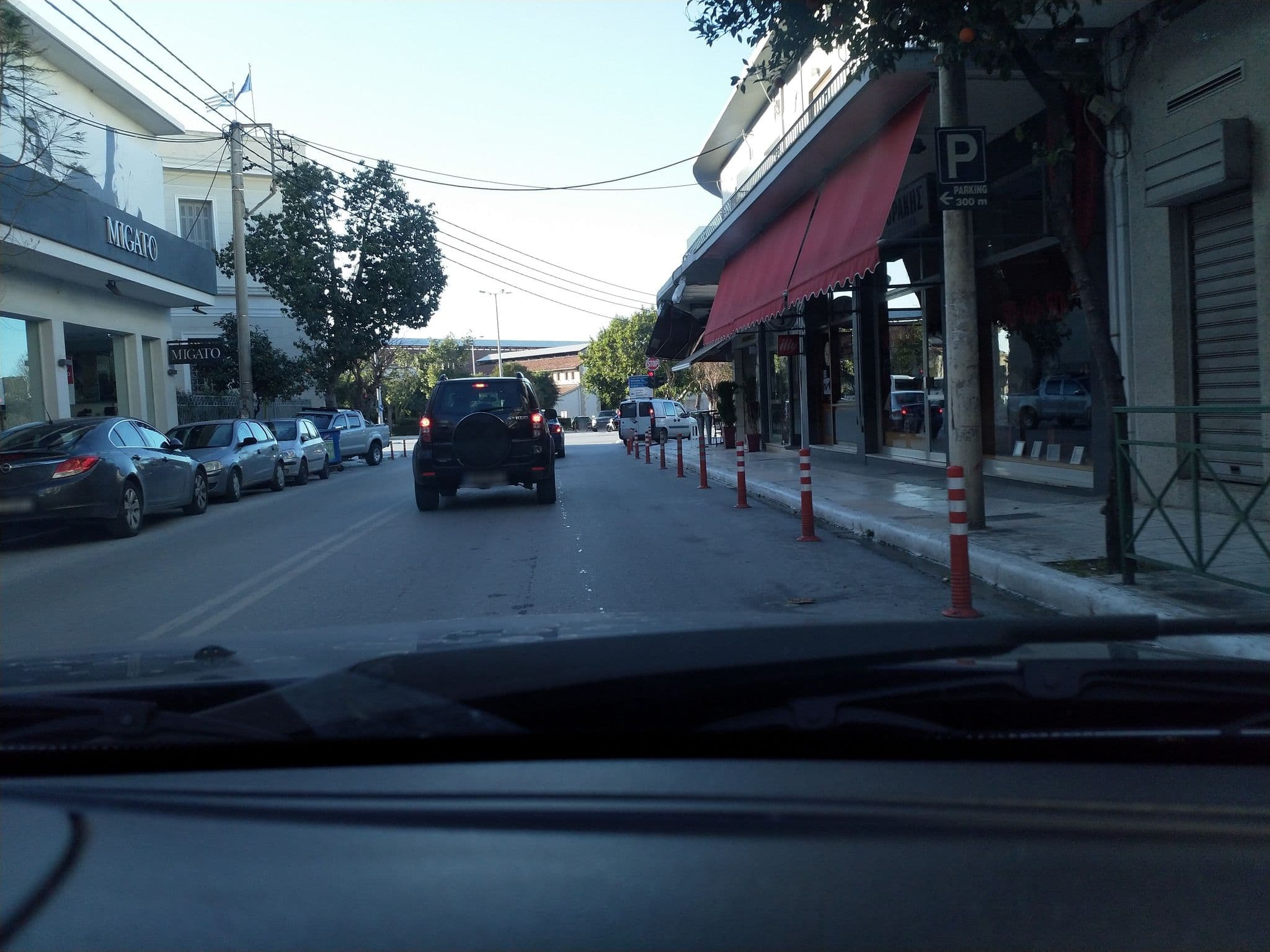 Street view near Stoa Suites Chania, Chaniá — © grkpete (CC BY-SA · Mapillary)