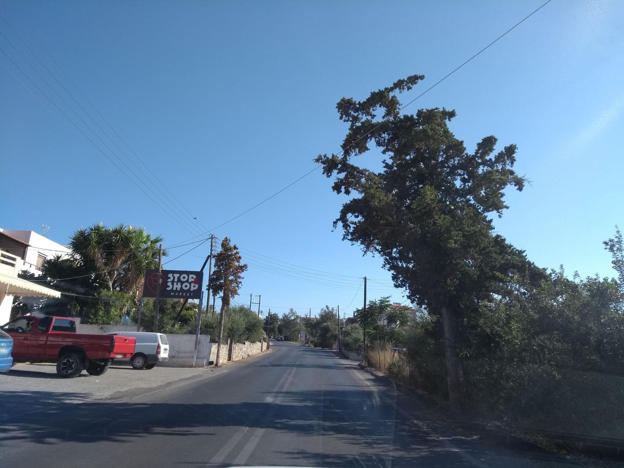 Street view near Hotel Waterlily, Pithári — © thetornado76 (CC BY-SA · Mapillary)