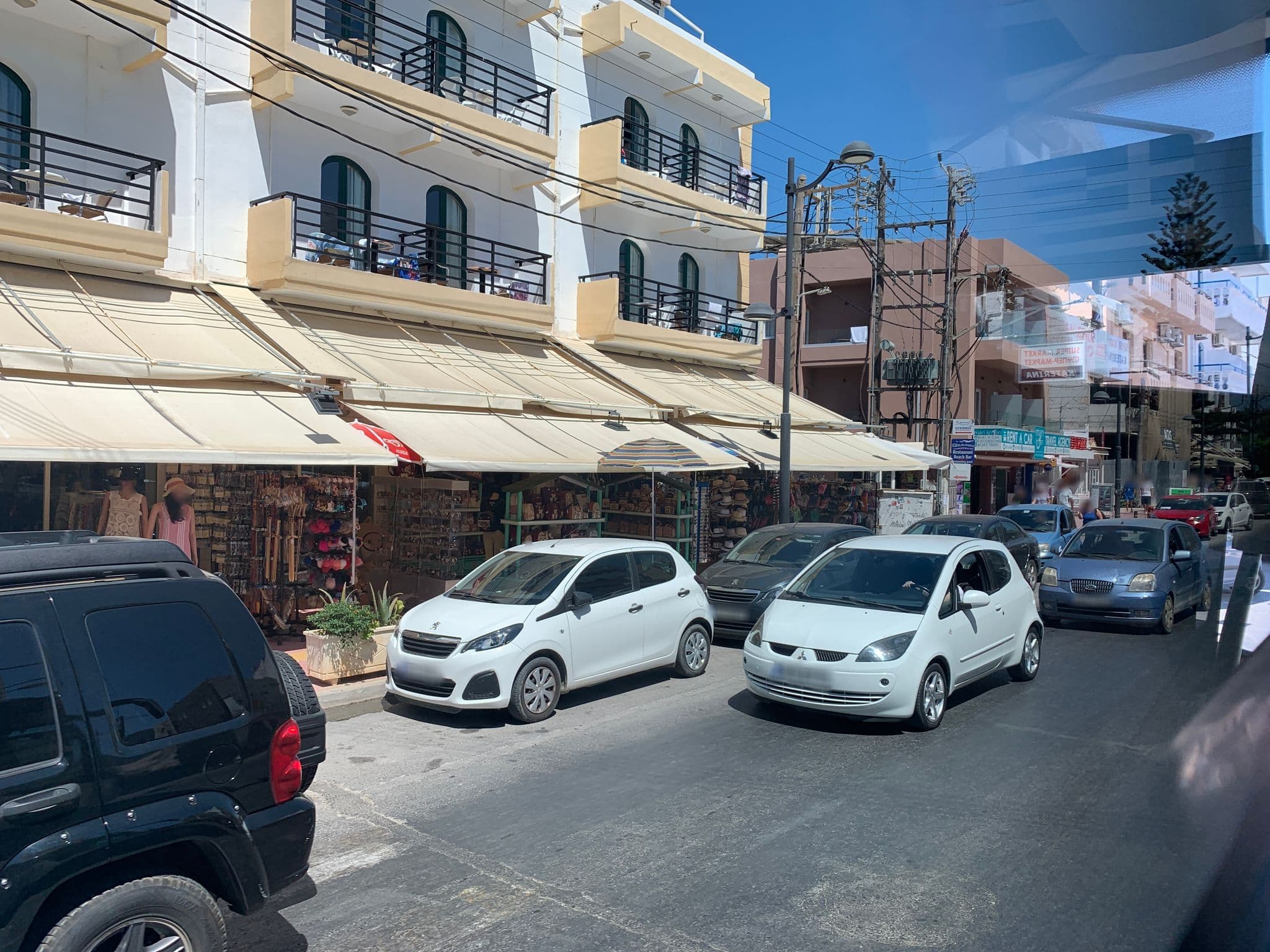 Street view near Olympic Star, Limín Khersonísou — © chicc0 (CC BY-SA · Mapillary)
