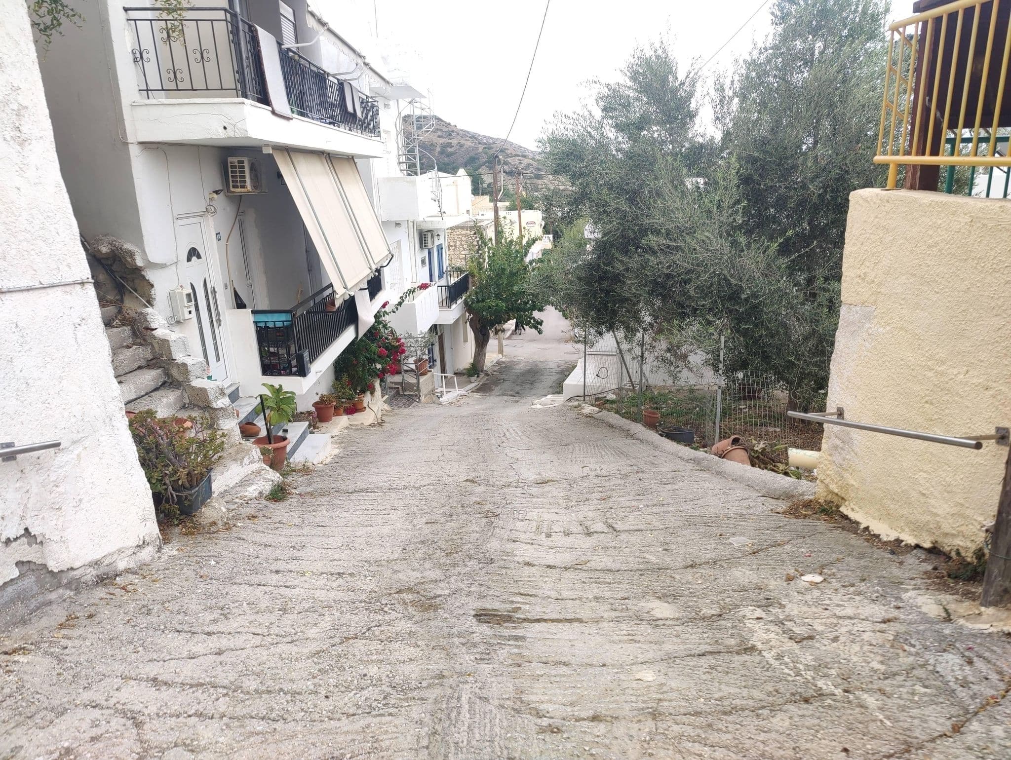 Street view near Fota's Home, Néa Anatolí — © pelgrim (CC BY-SA · Mapillary)