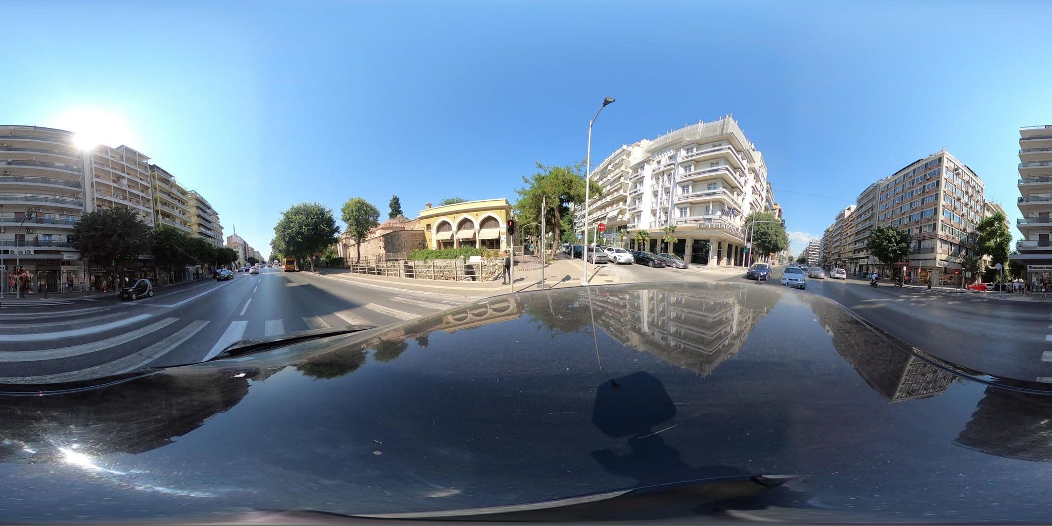 Street view near Egnatia Palace, Thessaloníki — © geraki (CC BY-SA · Mapillary)