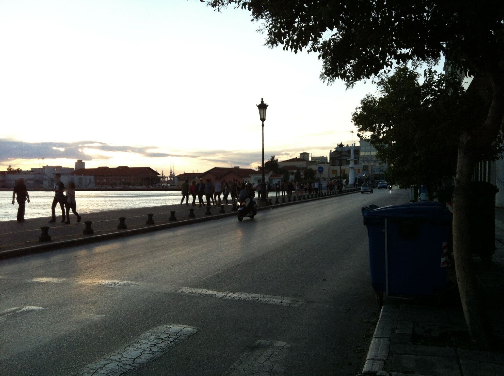 Street view near Olympos Naoussa, Thessaloníki — © miguel_andrade (CC BY-SA · Mapillary)