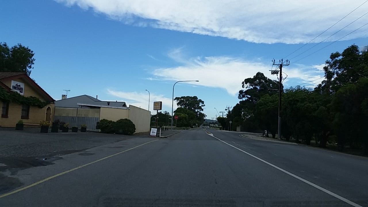 Street view near Vineyards Motel, Angaston — © didz (CC BY-SA · Mapillary)