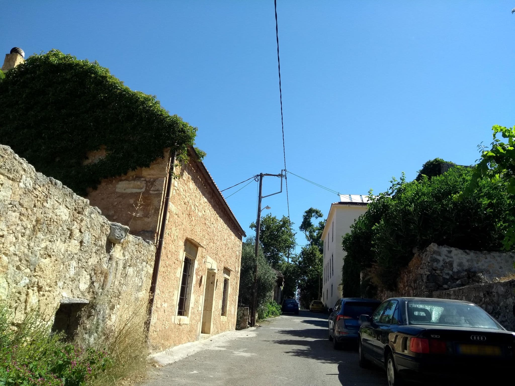 Street view near Fabrica, Arménoi — © thetornado76 (CC BY-SA · Mapillary)