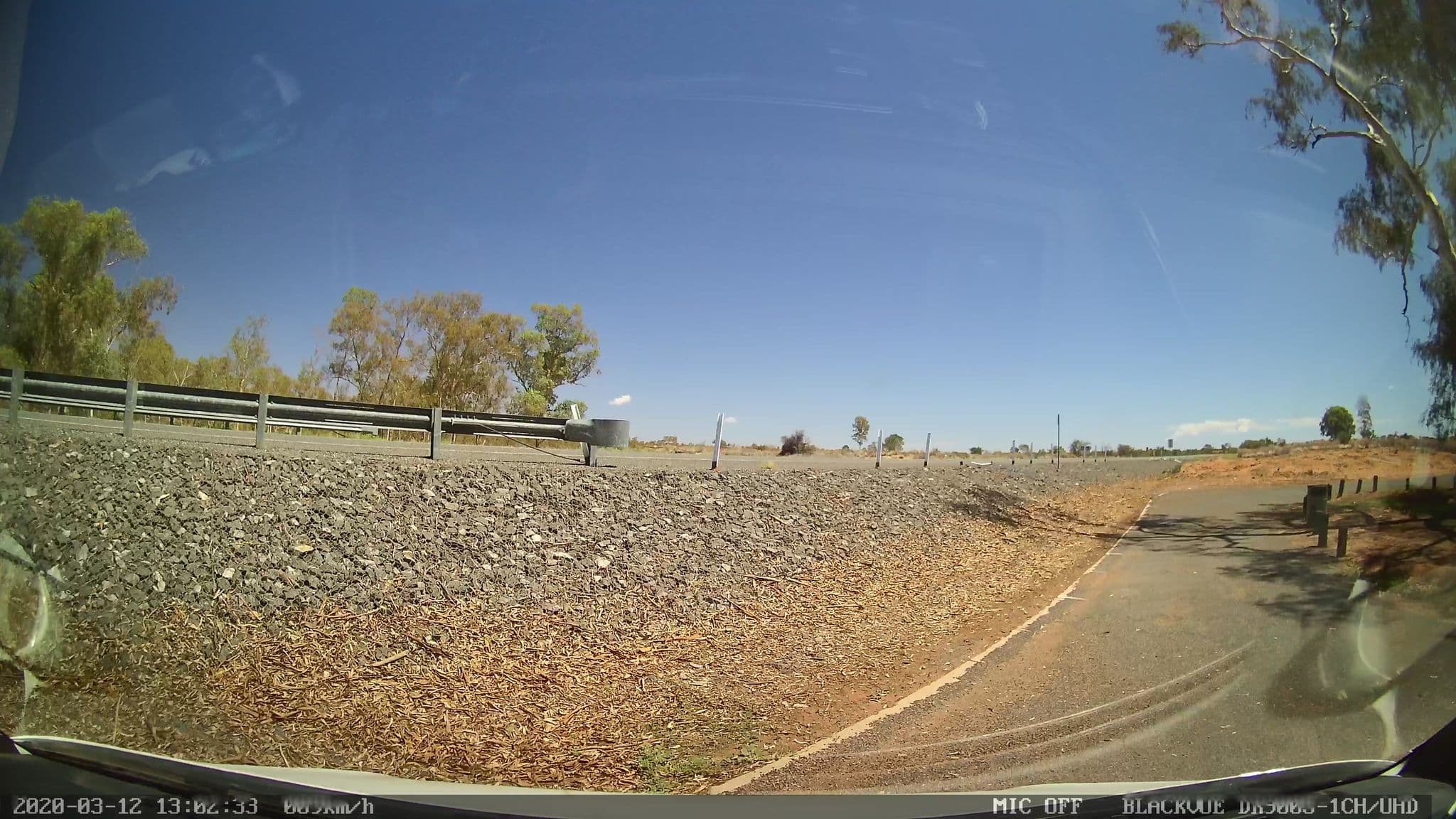 Street view near Finke River Rest Area, Ross — © bob3bob3 (CC BY-SA · Mapillary)