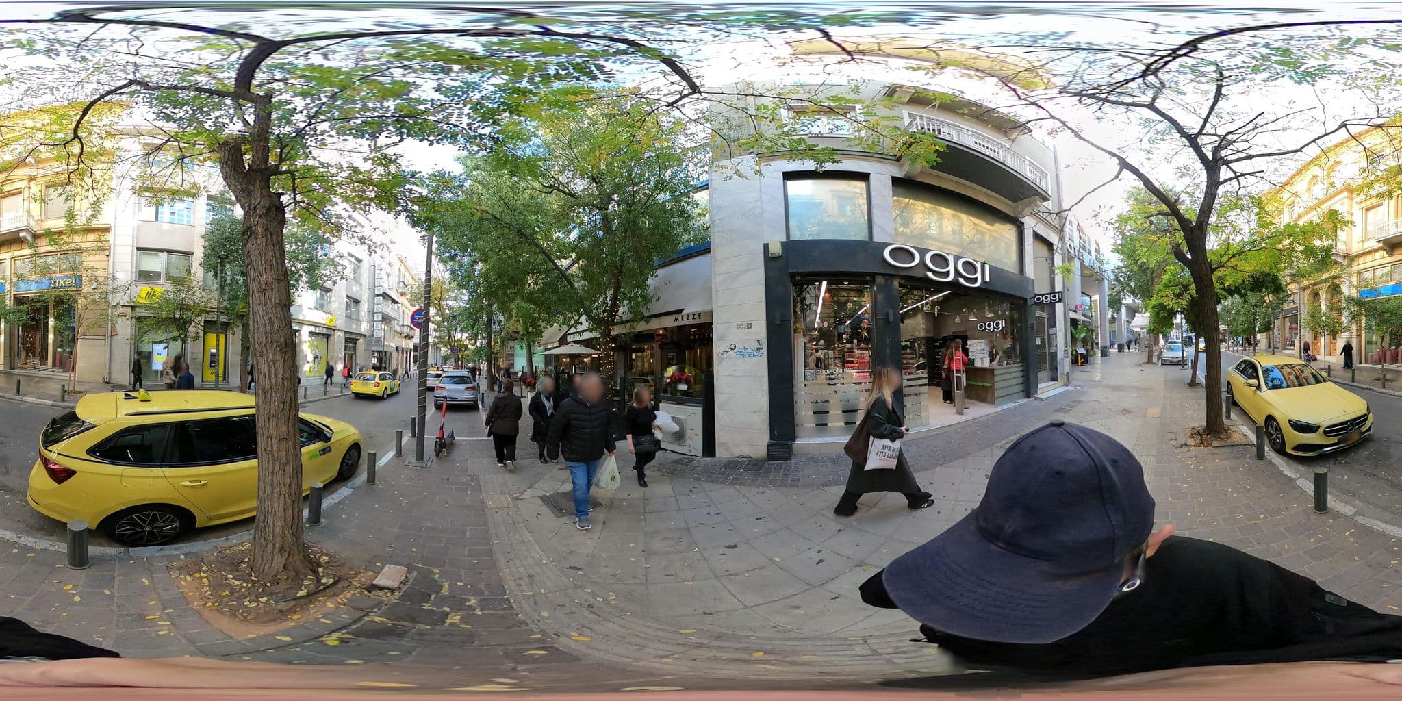 Street view near V 1935, Athens