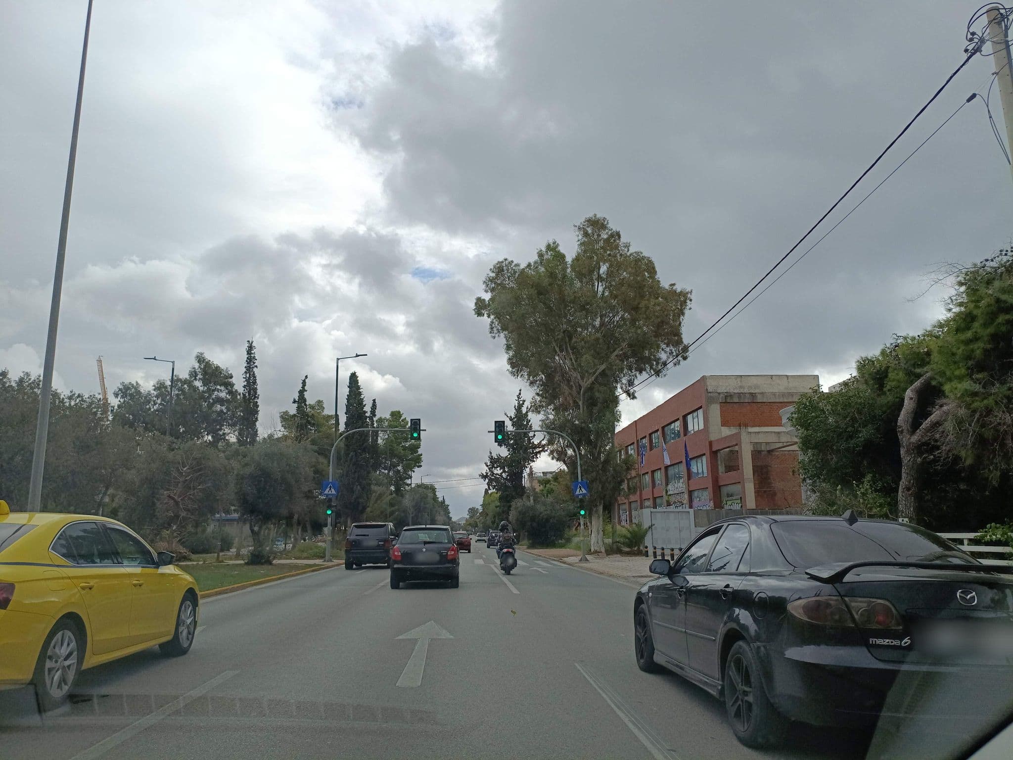 Street view near Oasis Hotel Apartments, Glyfáda — © George_210 (CC BY-SA · Mapillary)
