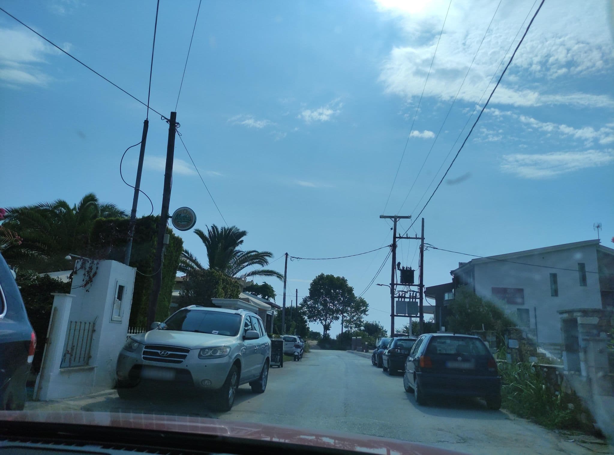 Street view near Studios Amaryllis, Potamiá — © neau (CC BY-SA · Mapillary)
