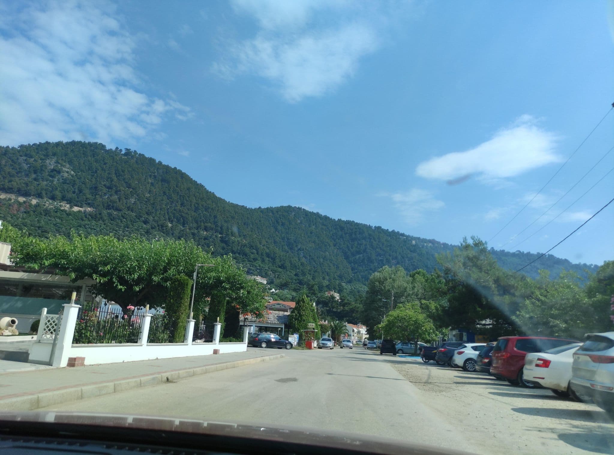 Street view near Studios Nicolas, Potamiá — © neau (CC BY-SA · Mapillary)