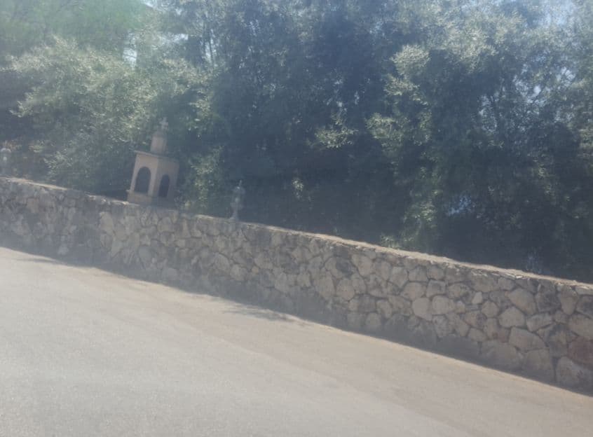 Street view near Poros Beach, Nidhríon — © samsam7575 (CC BY-SA · Mapillary)