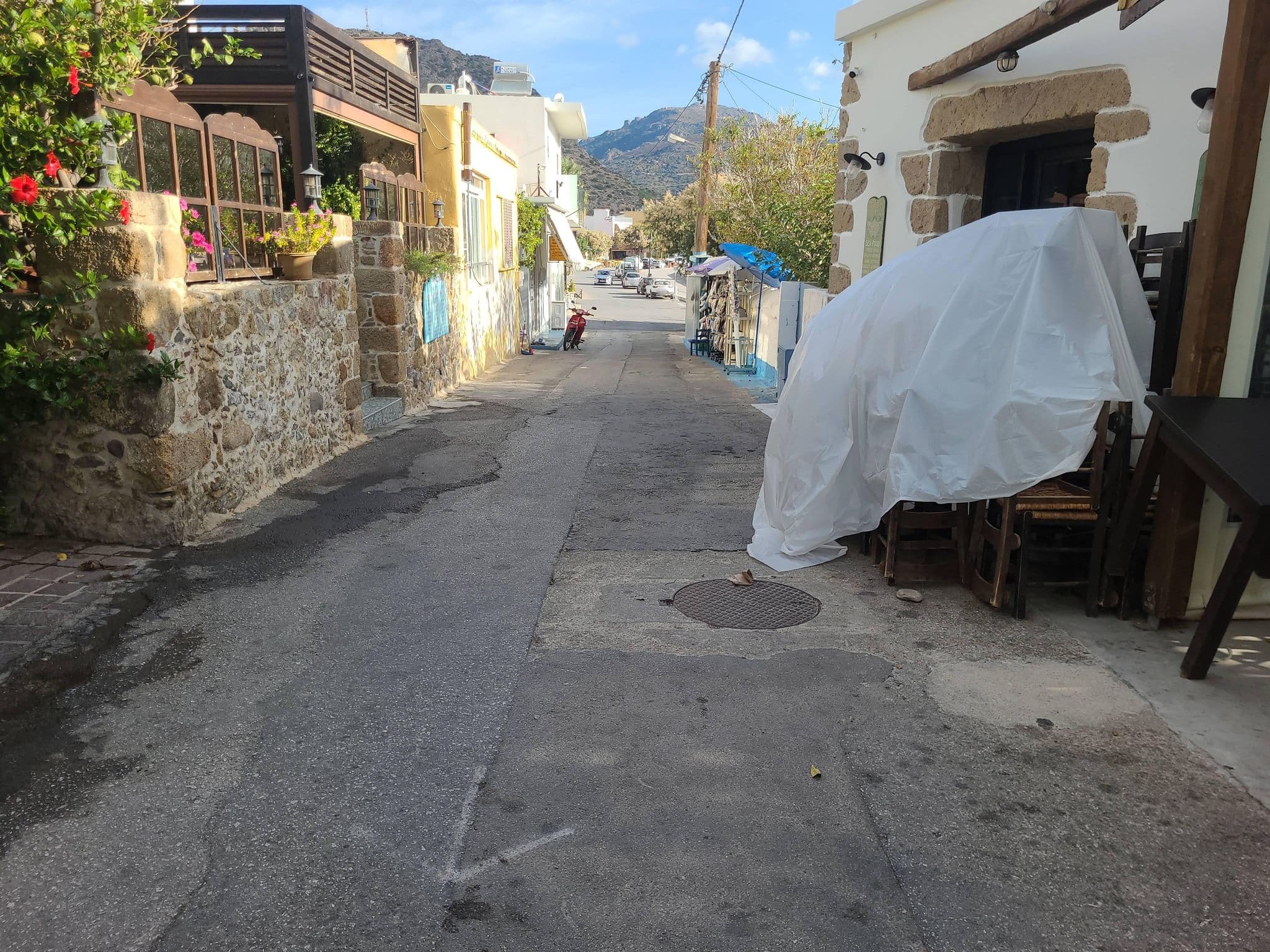 Street view near Harbour, Palaióchora