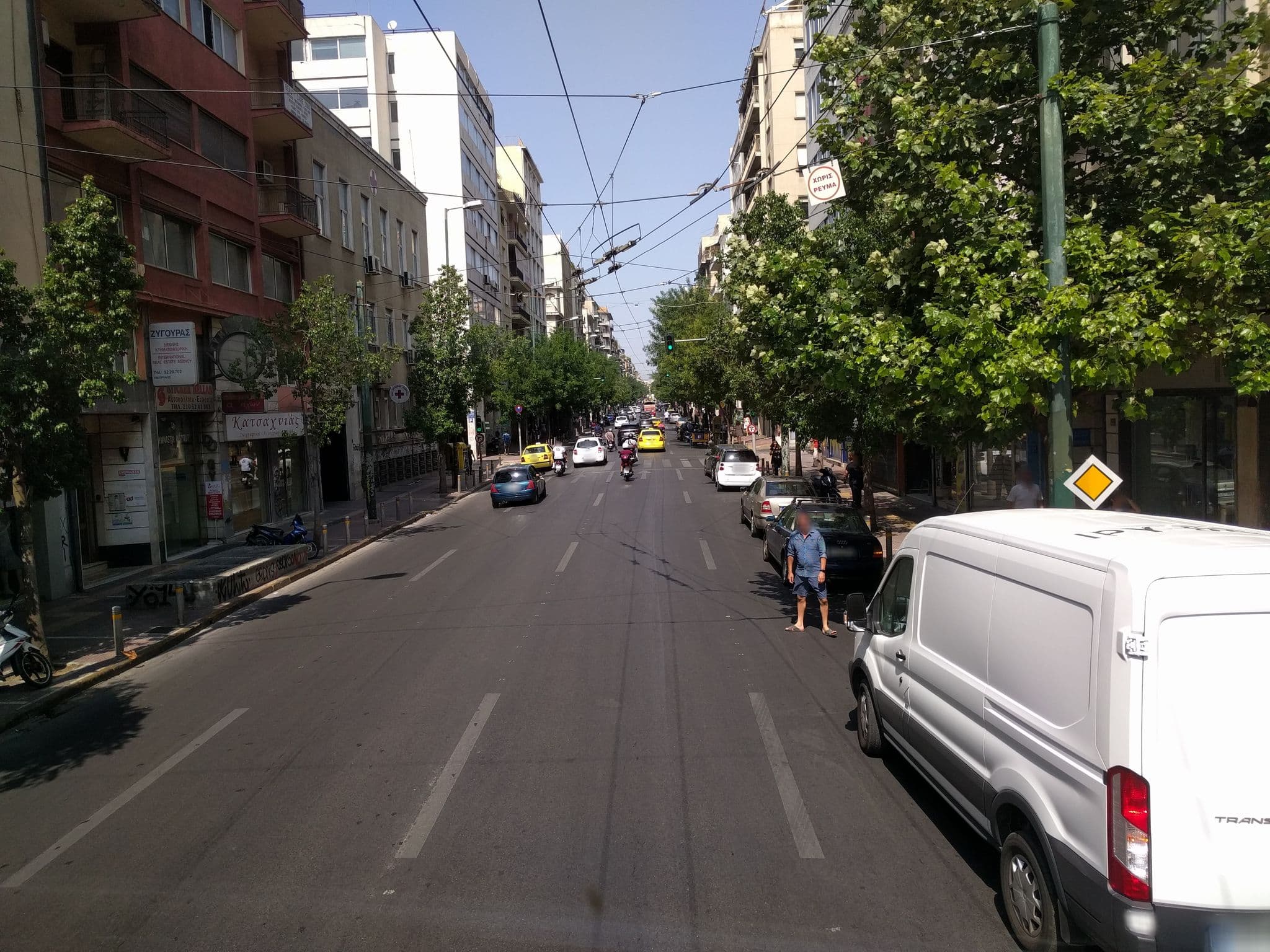 Street view near Vision Omonia, Athens — © ubenzer (CC BY-SA · Mapillary)
