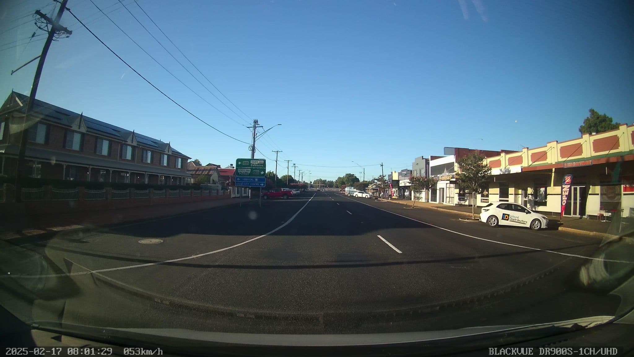 Street view near Endeavour Court Motor Inn, Dubbo — © bob3bob3 (CC BY-SA · Mapillary)