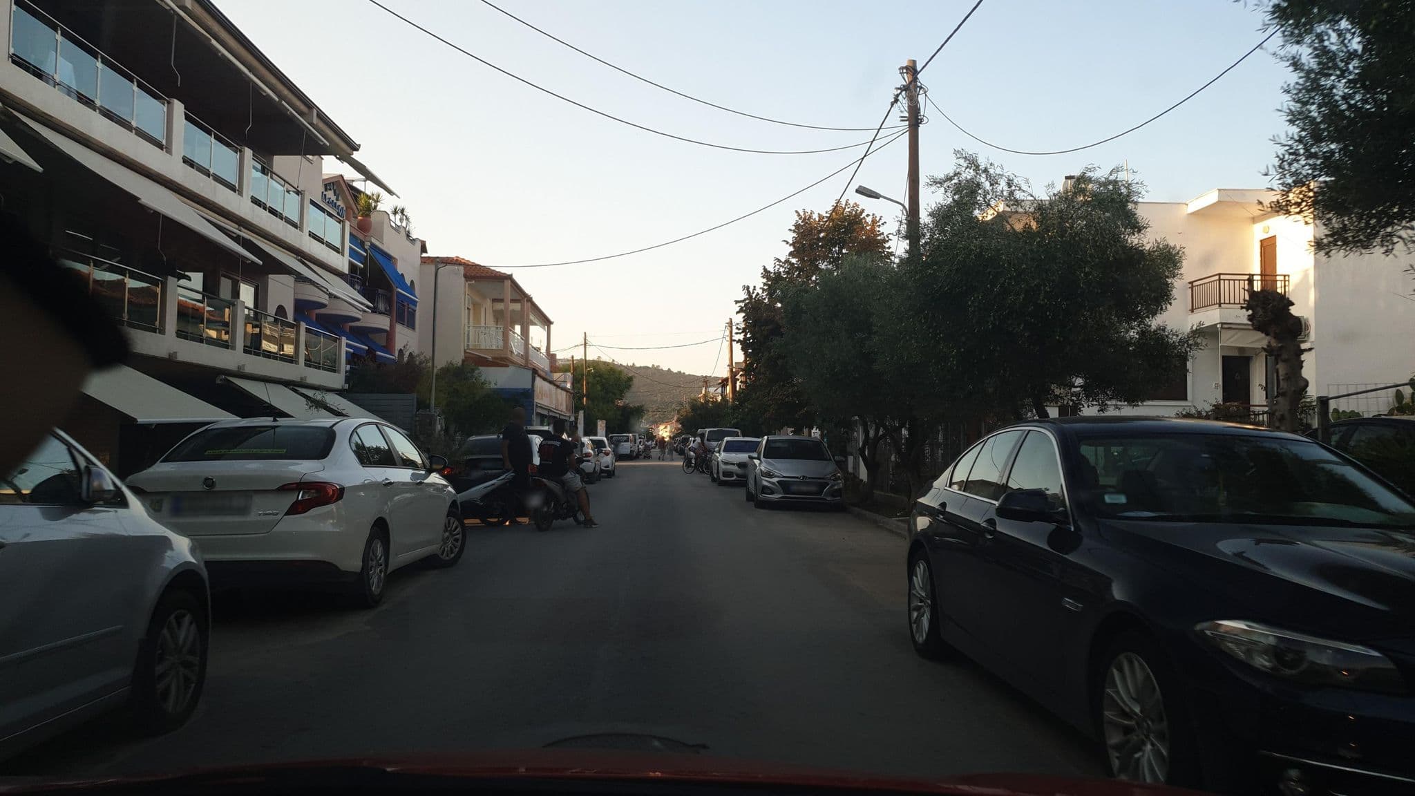 Street view near Elisavet, Sárti — © yannakis (CC BY-SA · Mapillary)