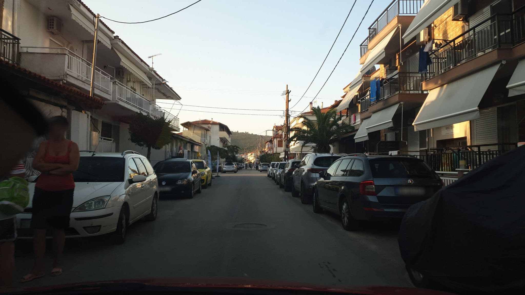 Street view near Zogia on thr beach, Sárti — © yannakis (CC BY-SA · Mapillary)