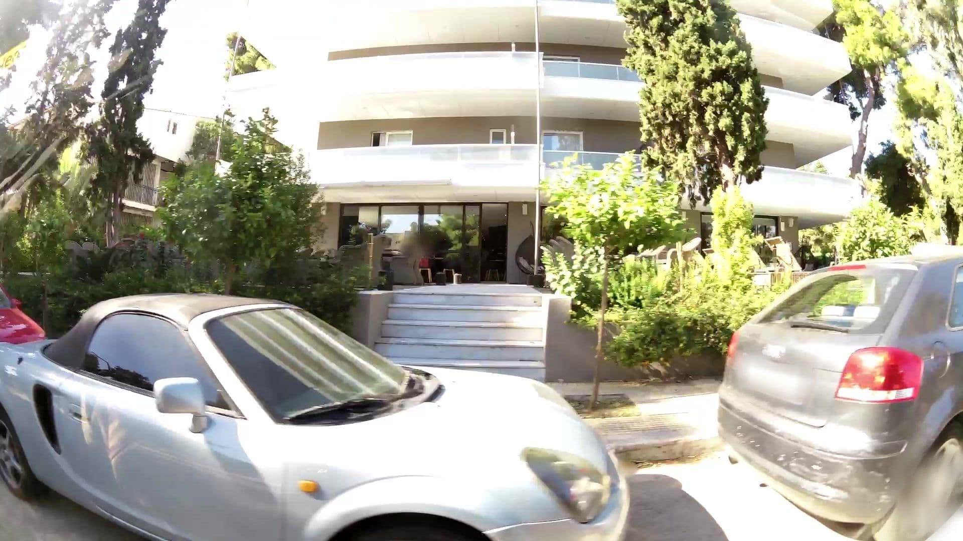 Street view near Athenian Riviera Hotel, Vouliagméni — © kaartcam (CC BY-SA · Mapillary)