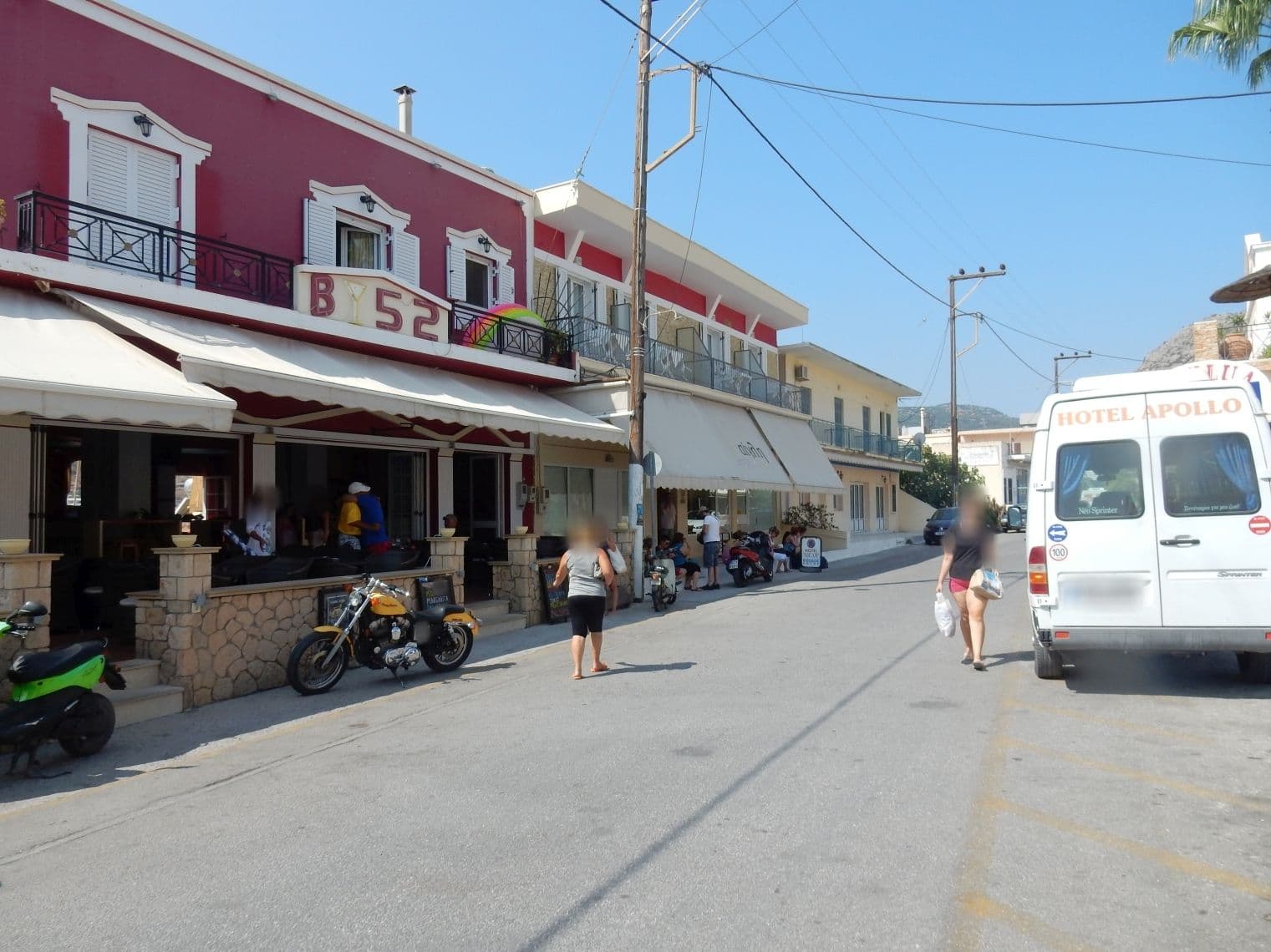 Street view near Golden Star, Kypséli — © sarant (CC BY-SA · Mapillary)