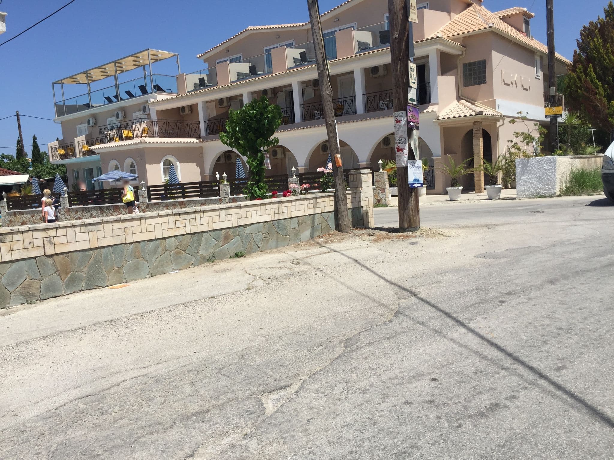 Street view near Mamfredas Resort, Plános — © railorama (CC BY-SA · Mapillary)