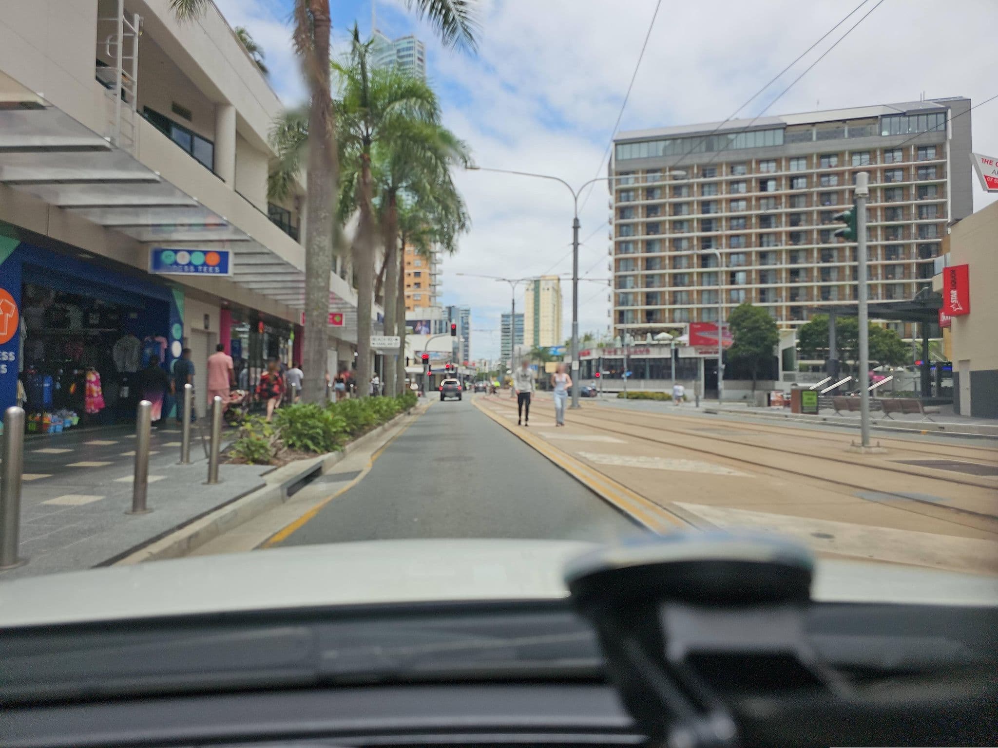 Street view near Breakfree Cosmopolitan, Surfers Paradise — © Mooksey (CC BY-SA · Mapillary)